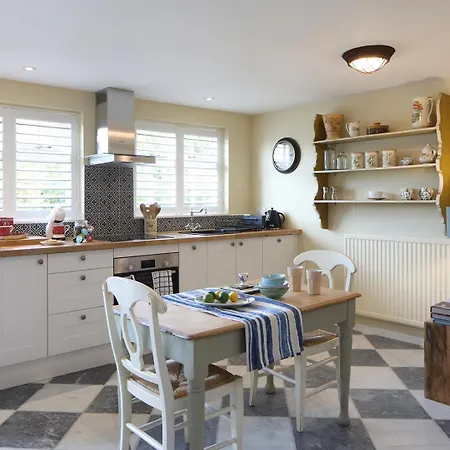 Steeple View - Romantic Wye Valley Country House Studio Apartment - Dog Friendly Newland Exterior photo