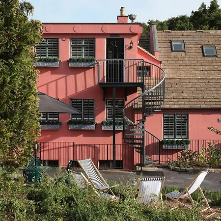 Steeple View - Romantic Wye Valley Country House Studio Apartment - Dog Friendly Newland Exterior photo