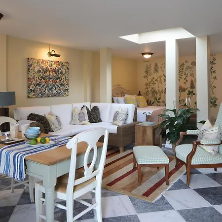 Steeple View - Romantic Wye Valley Country House Studio Apartment - Dog Friendly Newland Exterior photo