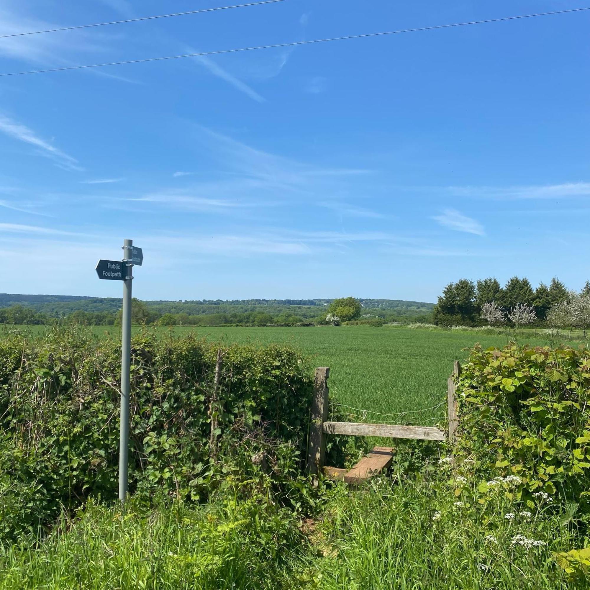 Steeple View - Romantic Wye Valley - Dog Friendly Apartment *